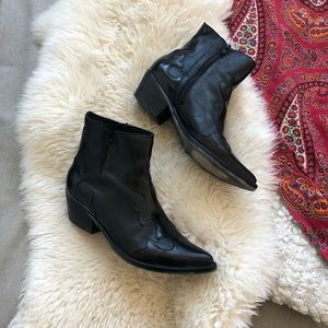 ASOS Shoes - Office London Western Boots ASOS Shoes - Office London Western Boots